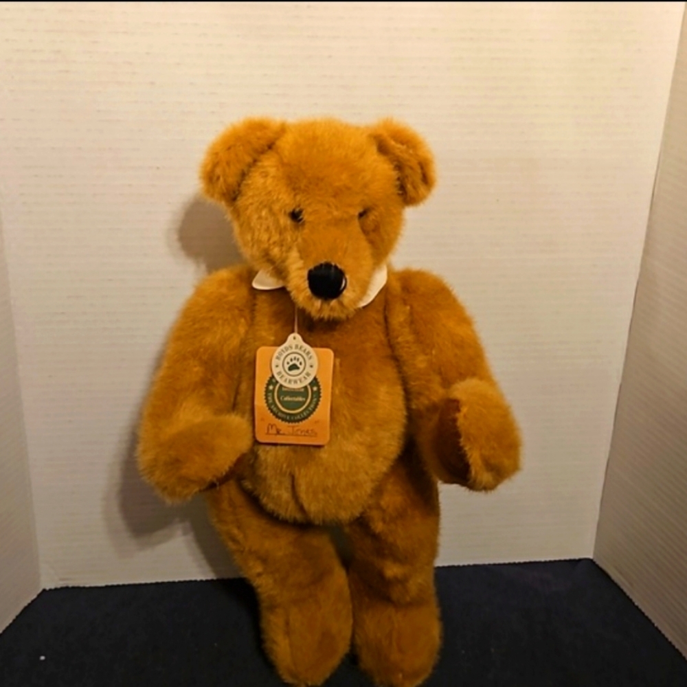 Mr. Jones, Boyds Bears NWTs Great  condition, jointed, Archieve collection...